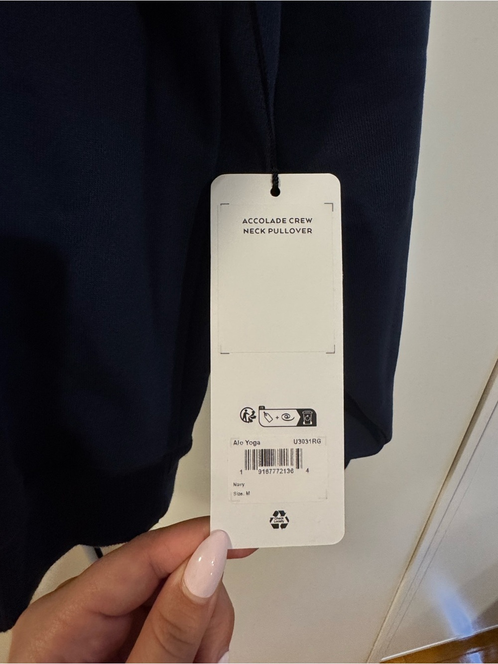 ALO NWT Accolade Navy Crewneck Size M - Picture 3 of 5